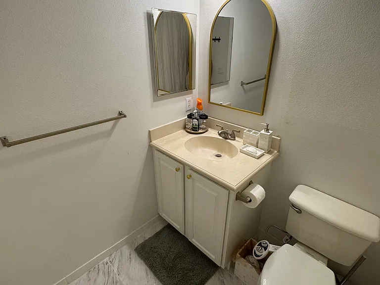 S Greenleaf Cir — Photo 15