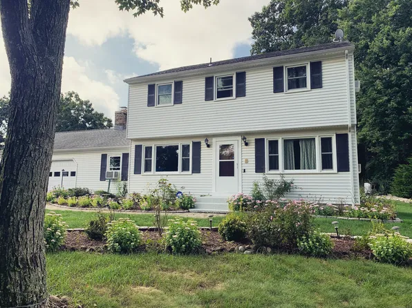 249 Redwood Lane, Cheshire, CT 06410