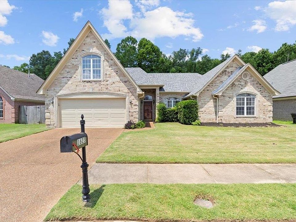 1st image of 1623 Farkleberry Dr
