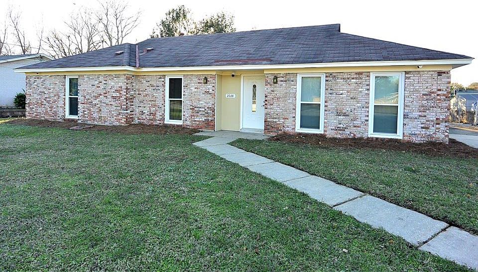 1st image of 2028 Cottingham Dr