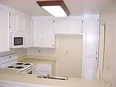 4th image of 5441 Makati Cir