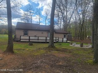 17 Stratton Dr, Zion Grove, PA 17985