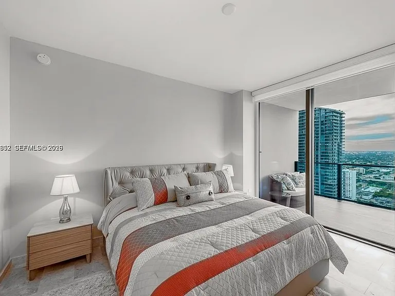 68 SE 6th St #3006 — Photo 6