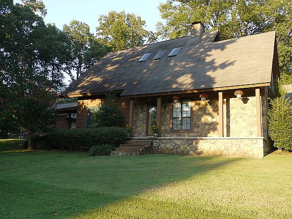 Side porch, corner lot