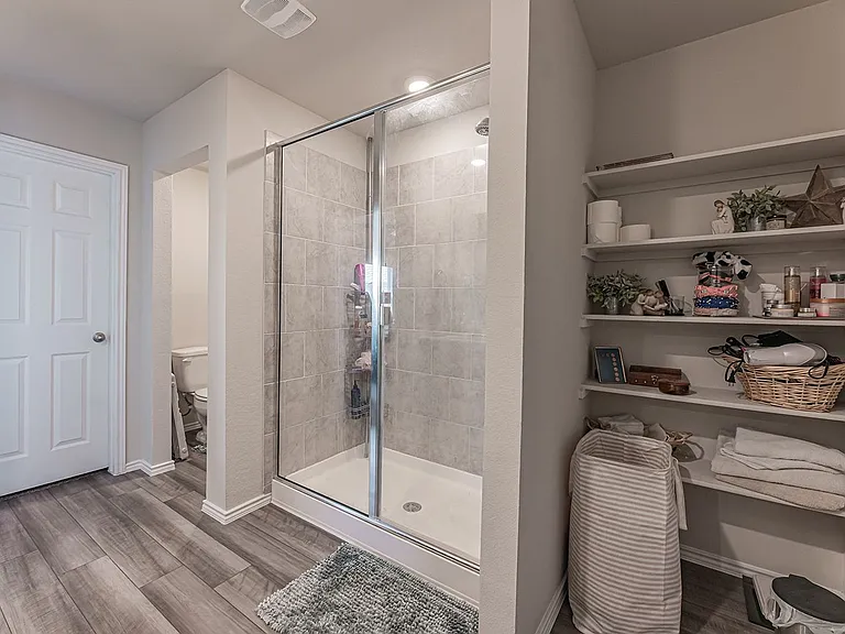 2306 Aylesbury Dr — Photo 24
