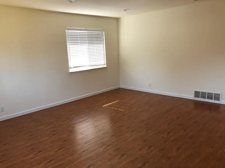 1829 Nelson Way — Photo 9