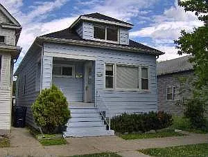 1036 Lathrop Ave photo 1