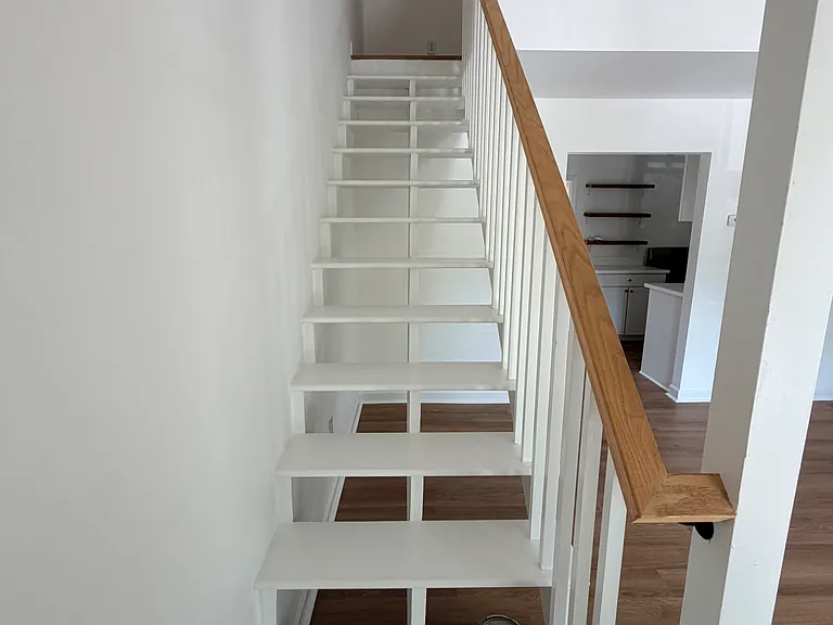 452 S Main St #B — Photo 8