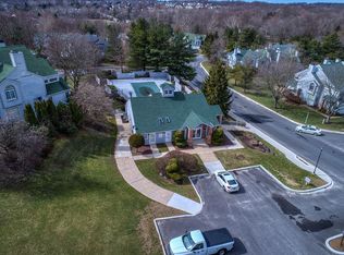 216 Sleepy Hollow Ct, Newark, DE 19711