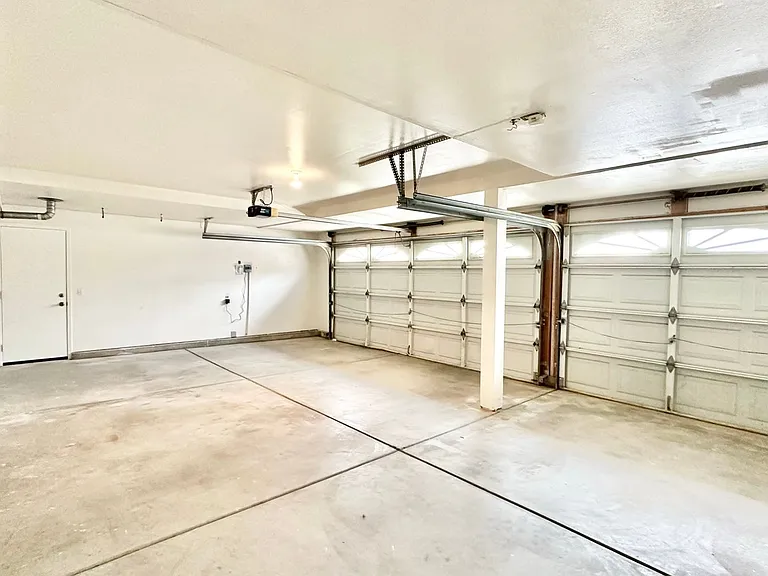 1043 Carryll Park Ct — Photo 46