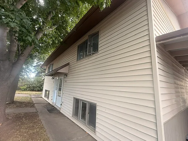 719 W Montana St