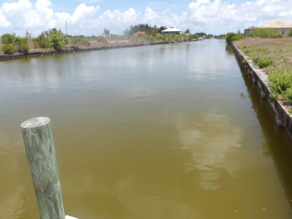 Right view of canal.