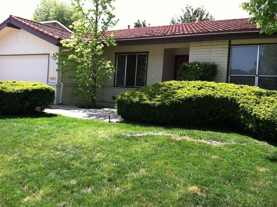 1st image of 11083 Wilkinson Ave