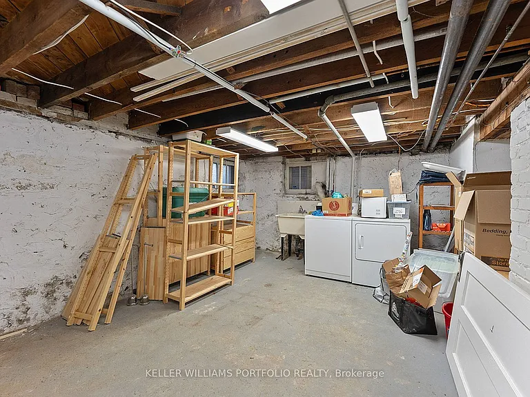 145 Glengrove Ave W — Photo 43