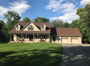 227 Sport Club Rd, Lehighton, PA 18235