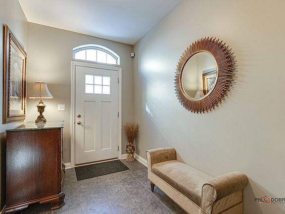 3rd image of 630 Parkside Ct