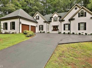 100 Kylemore Pass, Tyrone, GA 30290