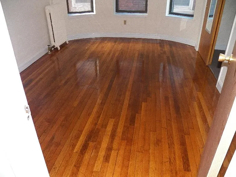 683 Washington St #5 — Photo 14