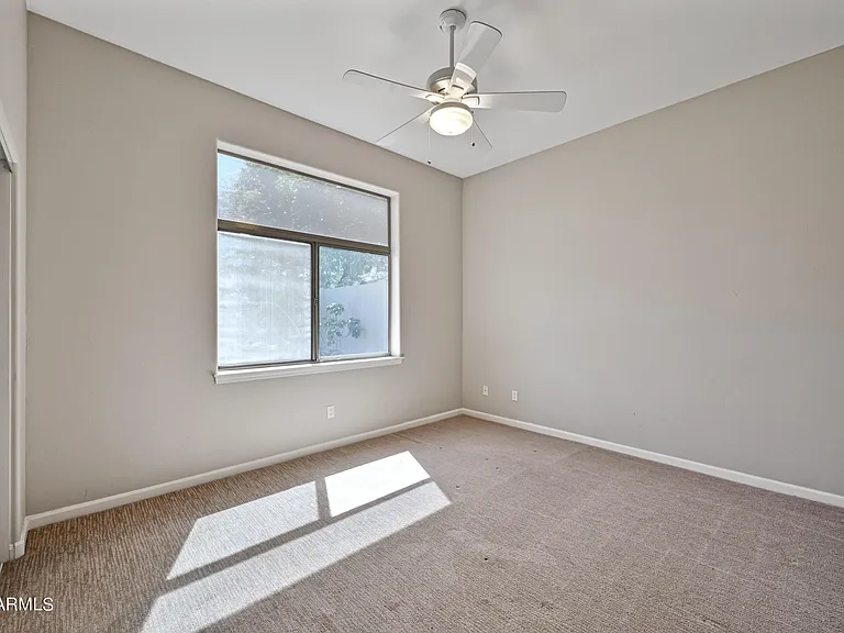 6057 E Campo Bello Dr — Photo 32