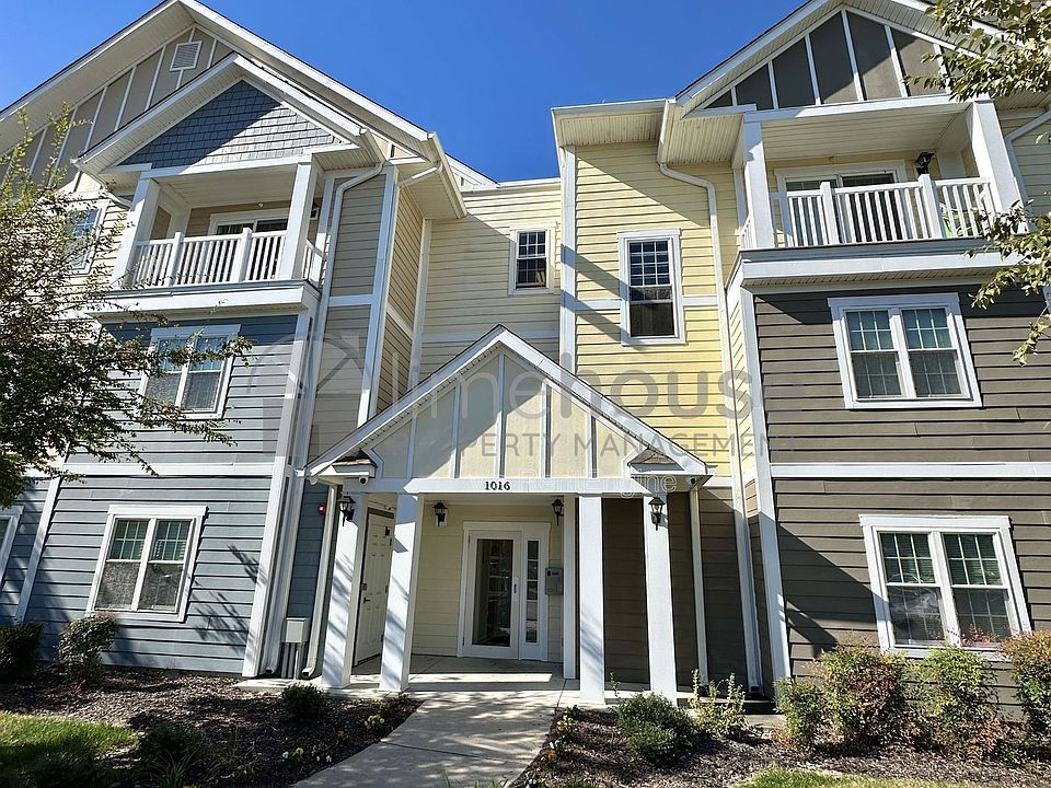 1st image of 1016 Thoroughgood Way APT 305