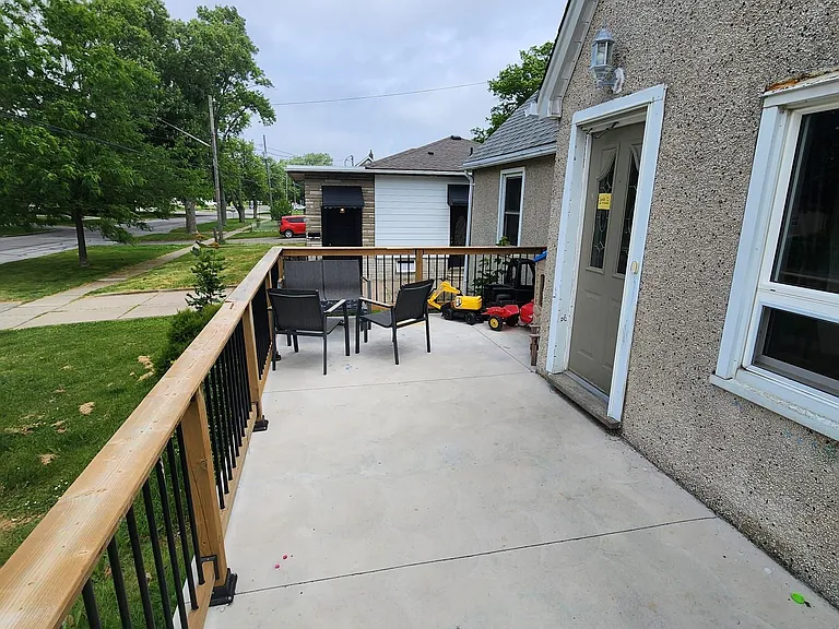 185 Saint George St #2 — Photo 15