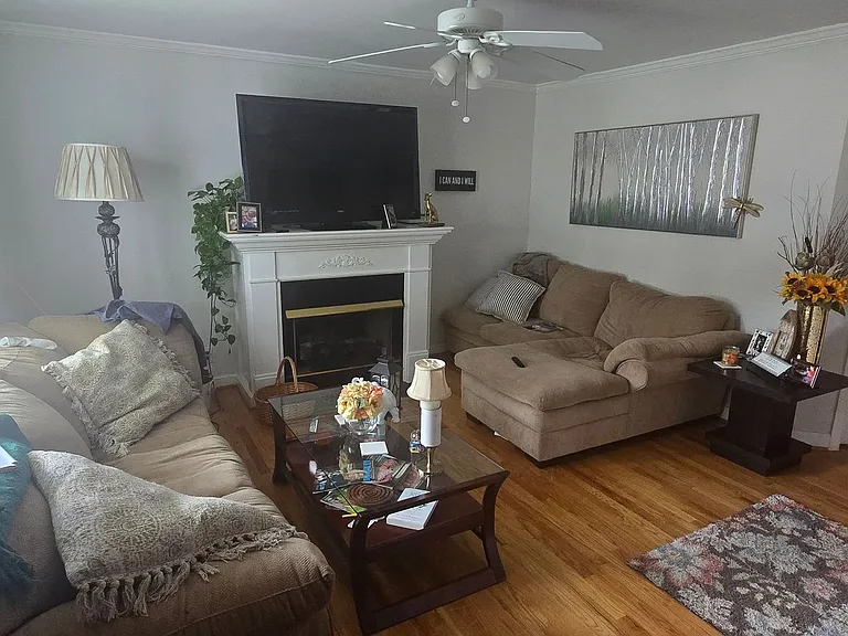 2322 Walker Ave — Photo 7