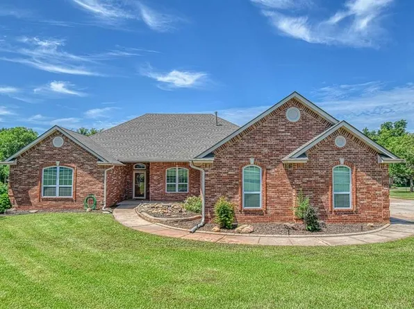 500 Highland Hills Cir, Norman, OK 73026
