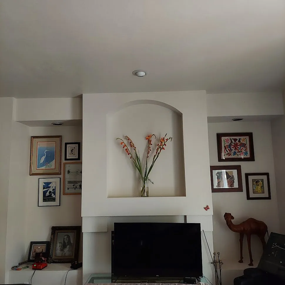 3 bed, 2038 sqft, $2,500 — Photo 2