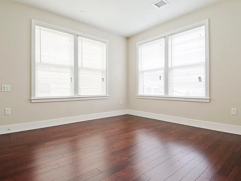 48 Saint Margaret St #48 — Photo 27