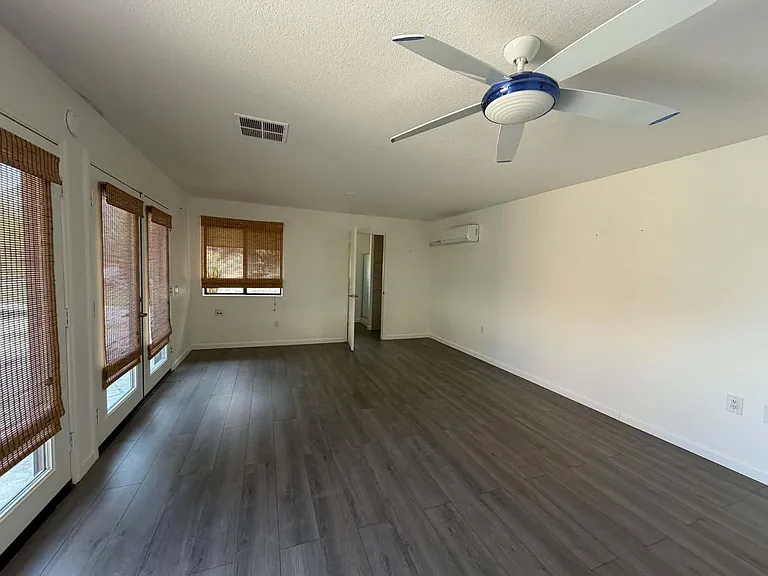 10 Venus Dr — Photo 62