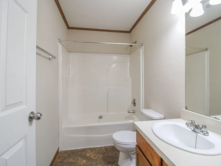 130 Meadows Ln — Photo 20