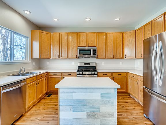 5th image of 5059 Gull St