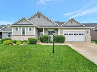 1611 E Horizon Ln, Urbana, IL 61802