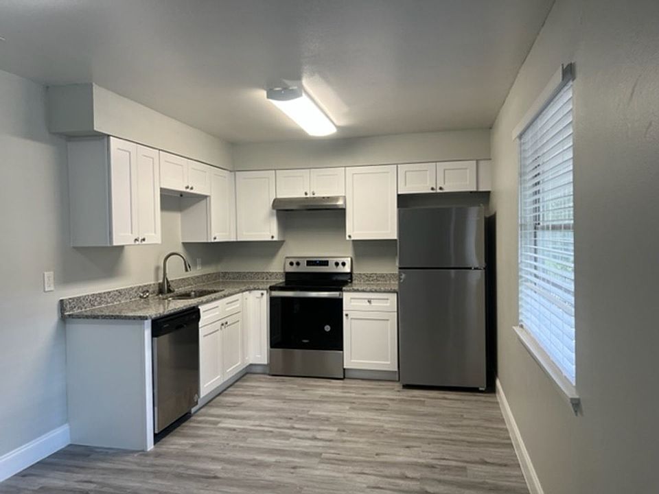 1st image of 125 S Salisbury Ave #17247575