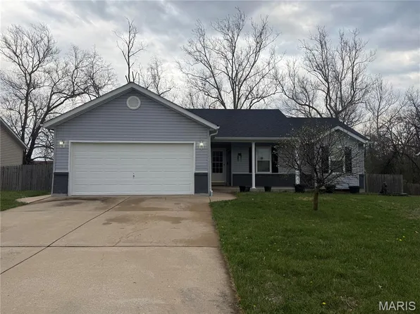 308 Excalibur Blvd, Troy, MO 63379