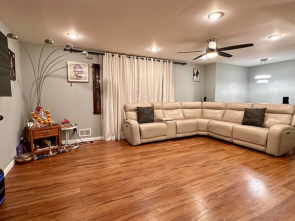Dining/Living Room.