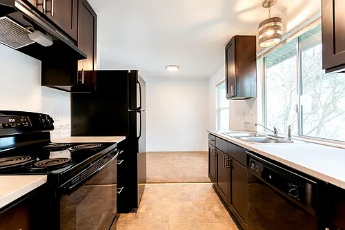 1506 S G St #3 Photo 1