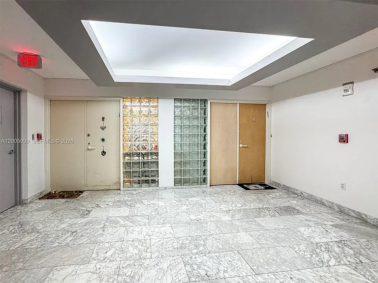 9341 Collins Ave #907 — Photo 32