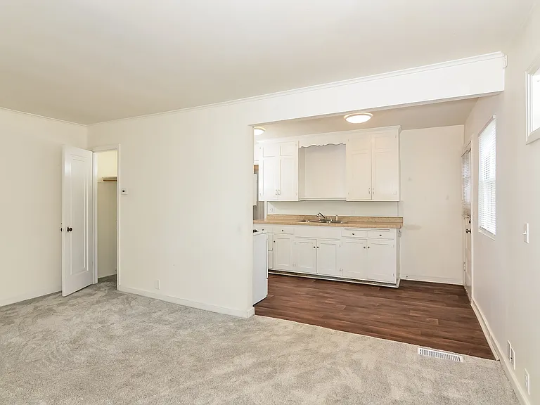 4003 Welcome Ave N #4003 — Photo 4