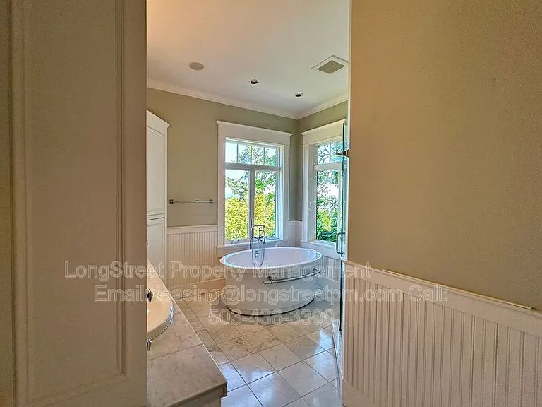 550 NW Alpine Ter — Photo 60