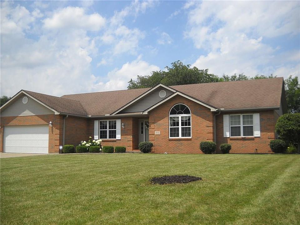 2nd image of 872 Oneida Dr