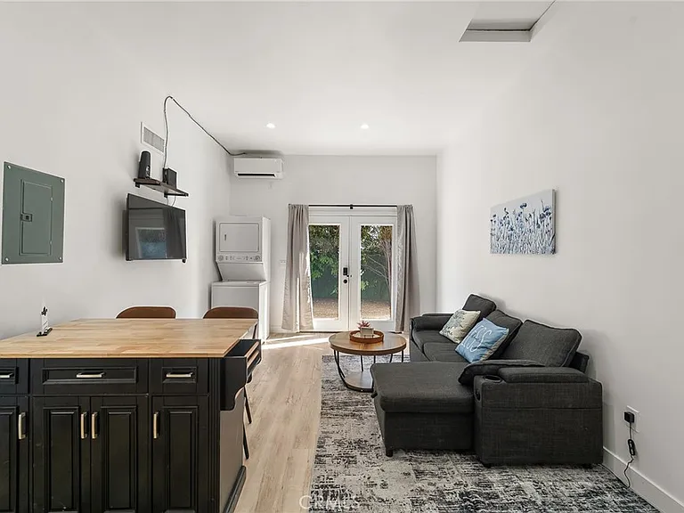 10730 Strathern St — Photo 43