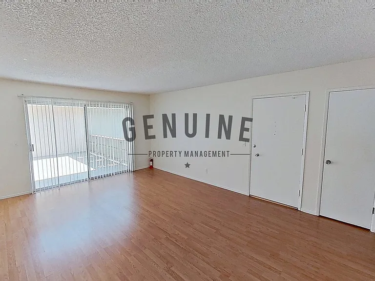 8142 La Paz Dr — Photo 2