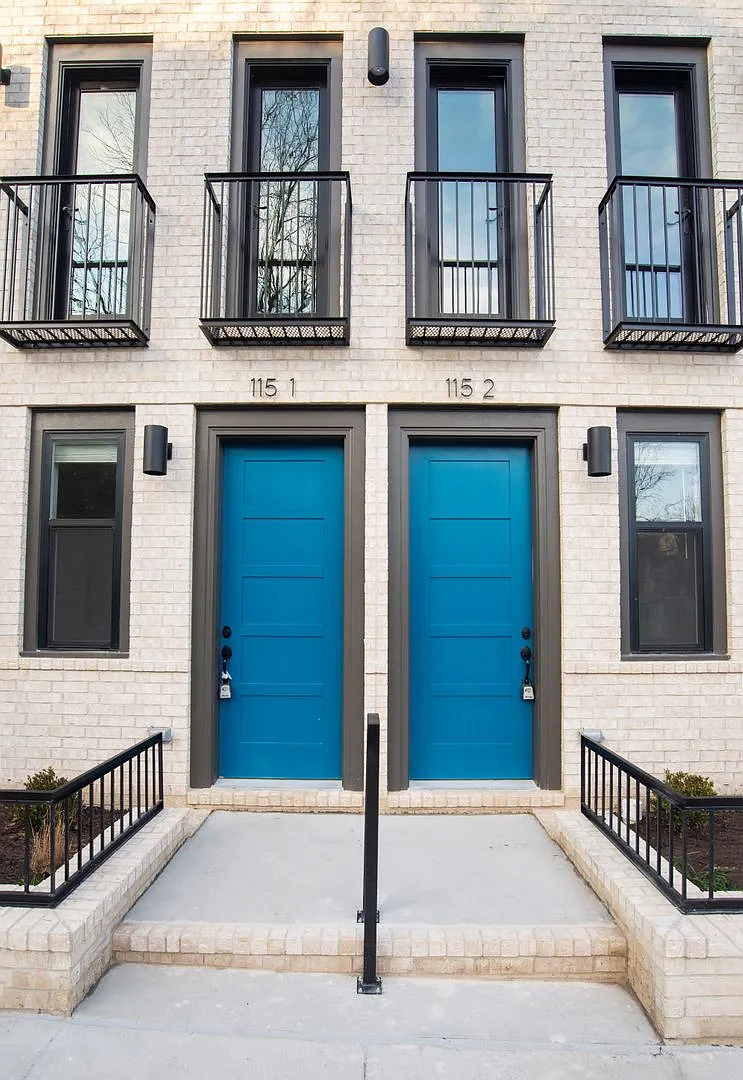 Sleek & Charming Newly Constructed Townhouse in Downtown Fayetteville! — Photo 3