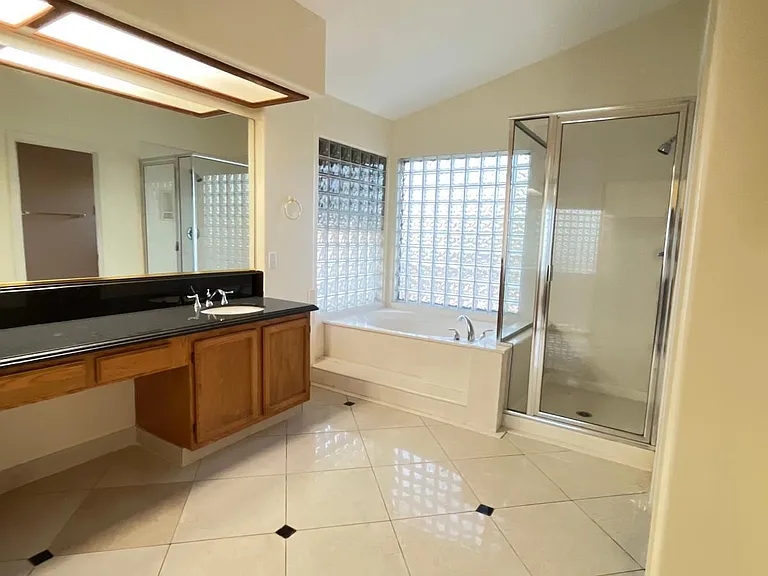 5545 W Wethersfield Dr — Photo 30