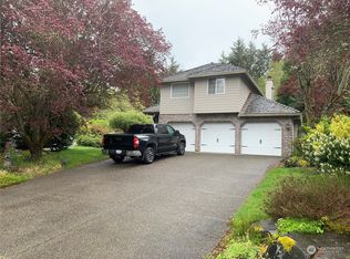 8043 68th Loop SE, Olympia, WA 98513