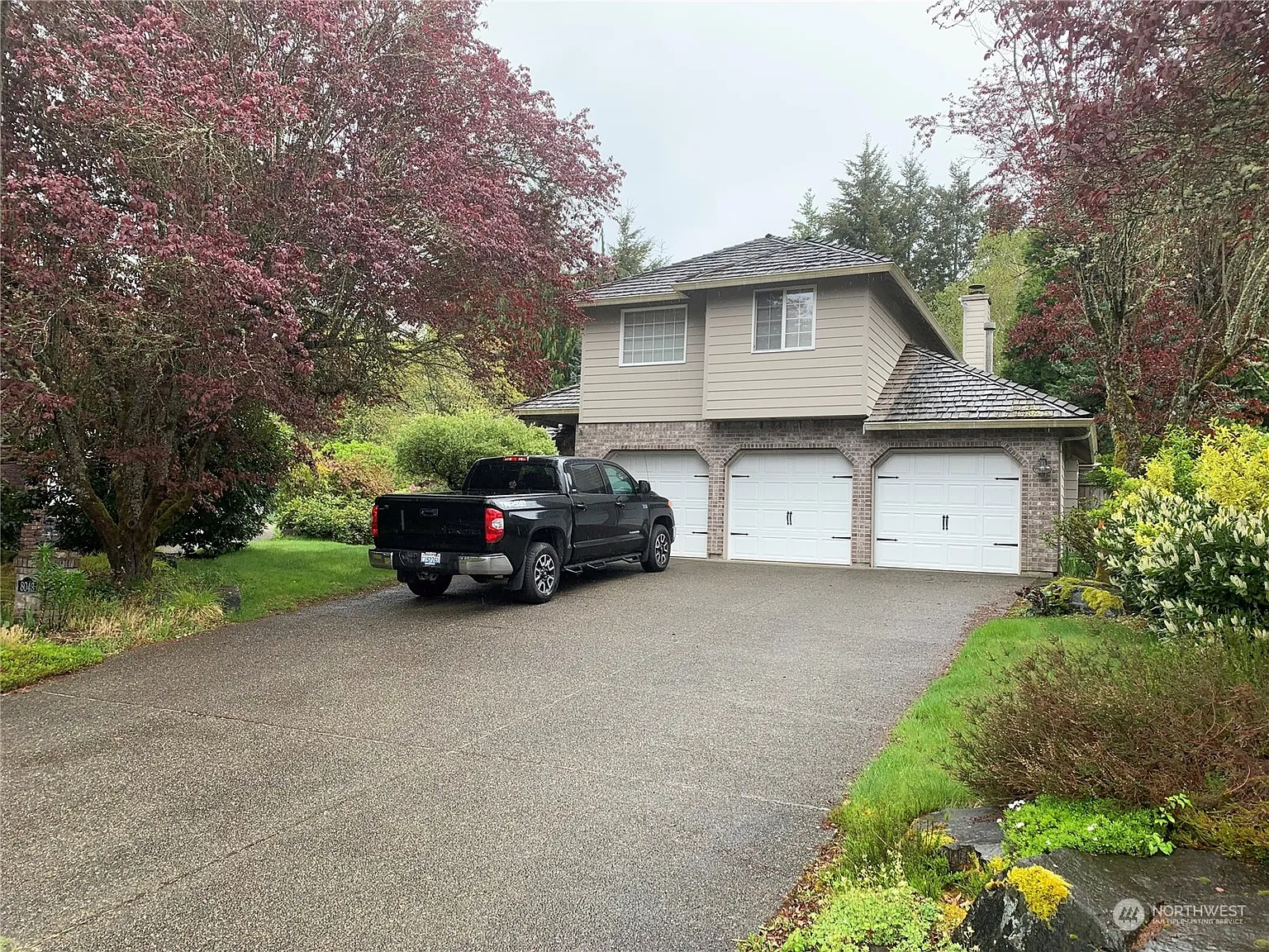 8043 68th Loop SE photo 1