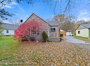 16404 Griswold Rd, Lansing, MI 48906