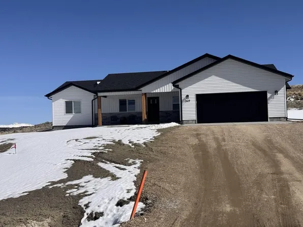 349 Parkchester Cir, Spring Creek, NV 89815