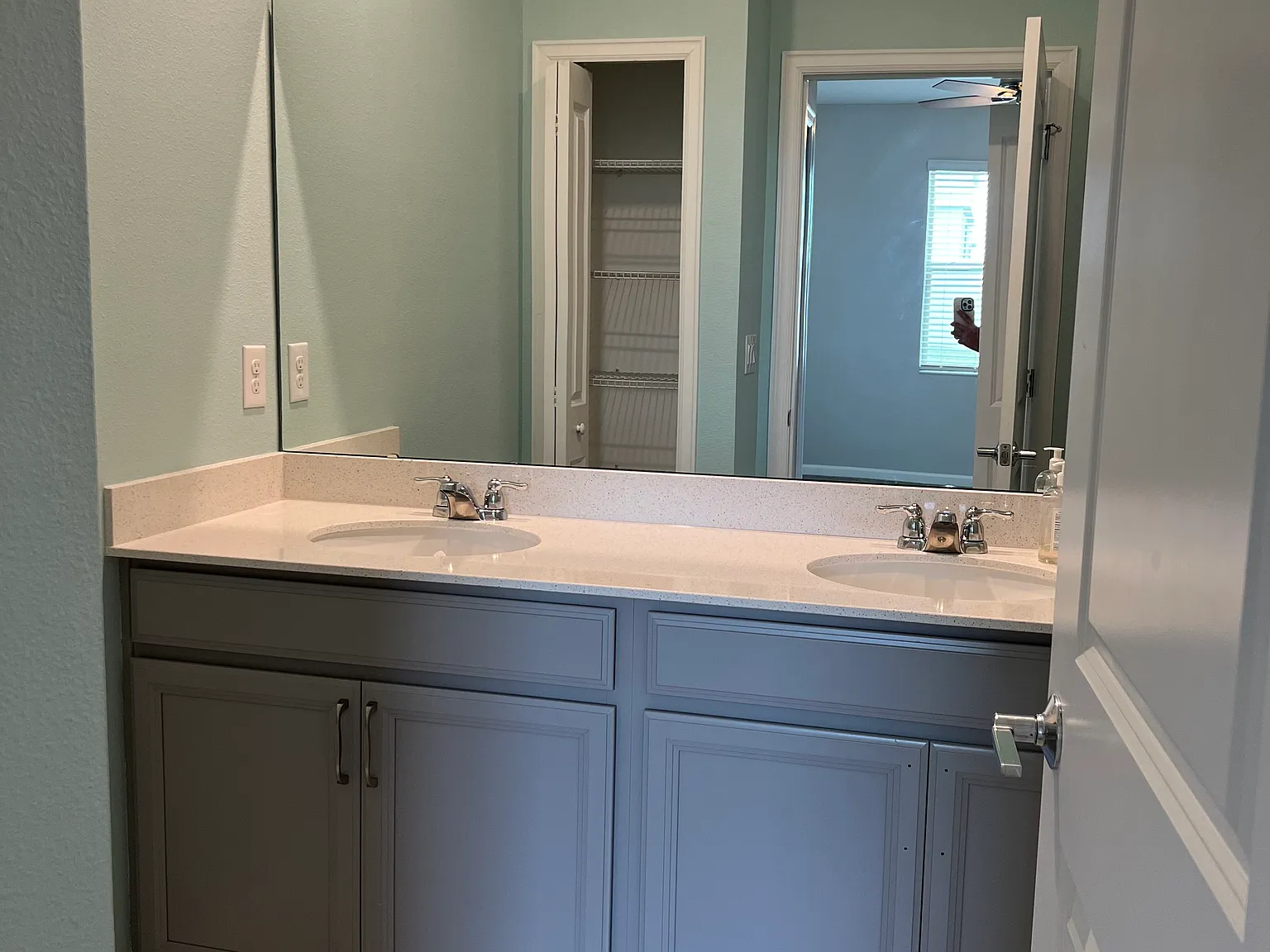 3 bed, 1700 sqft, $2,195 — Photo 3